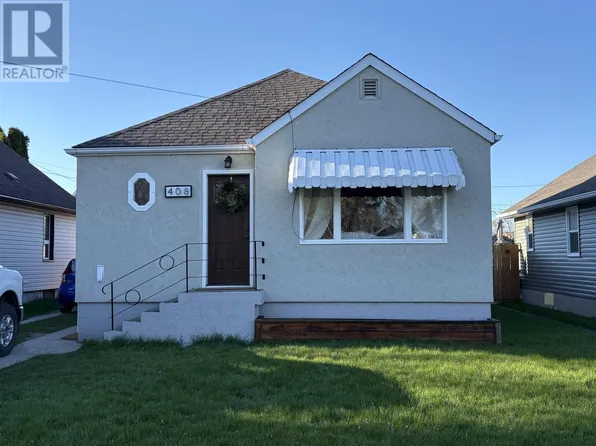 408 3rd St E, Fort Frances, ON P9A 1R3