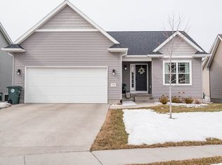 1308 Hummingbird Circle, Waterloo, IA 50702