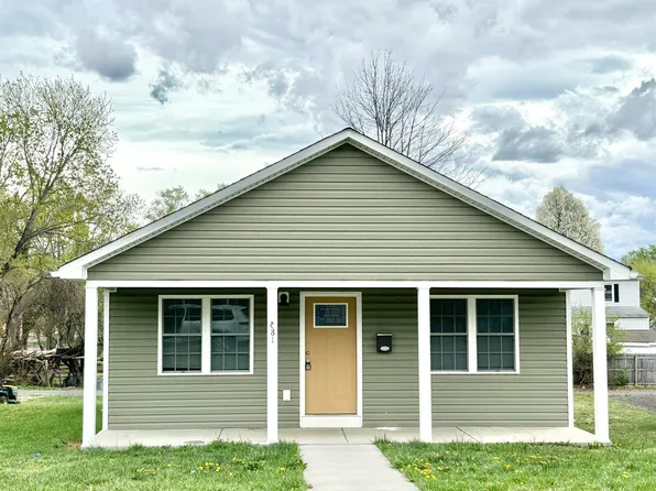 581 N Augusta Ave, Waynesboro, VA 22980