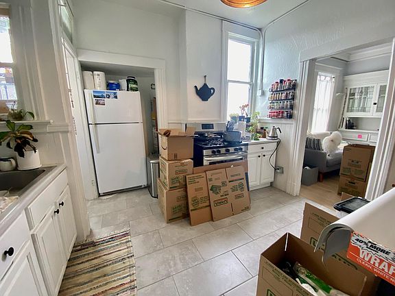 3rd image of 595 8th Ave #595