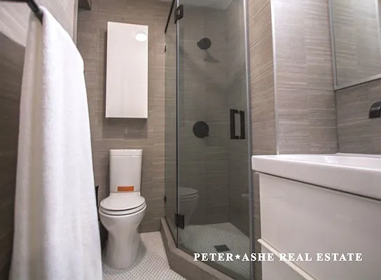 Rented by Peter Ashe | media 15