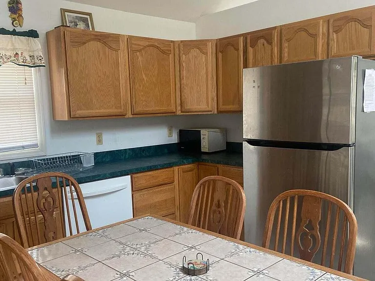17 Danby Pl — Photo 4