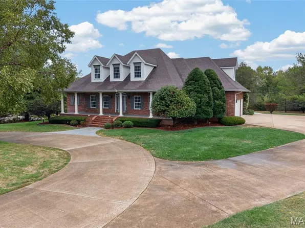 1518 Arbour Dr, Lebanon, MO 65536