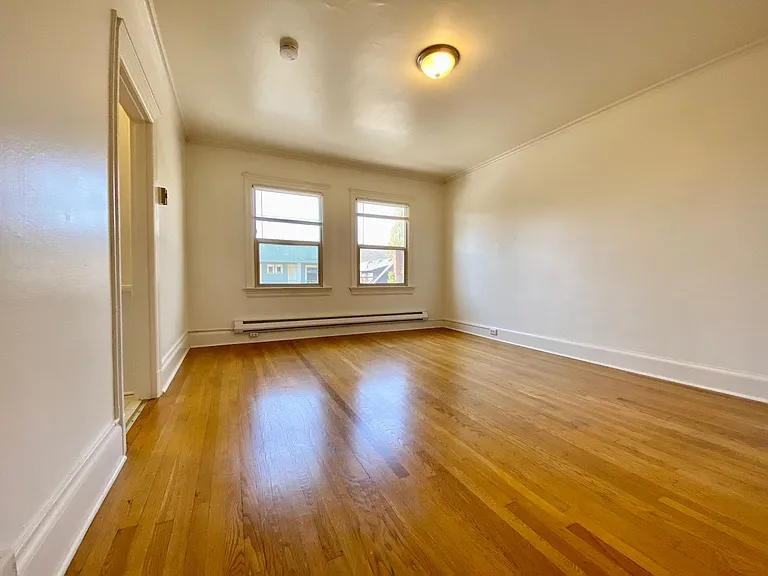 Campus Apartments — Photo 7