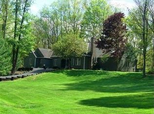 17811 Hawksmoor Way, Chagrin Falls, OH 44023