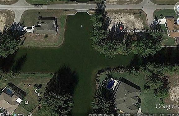 3rd image of 2204 SW 5th Ave