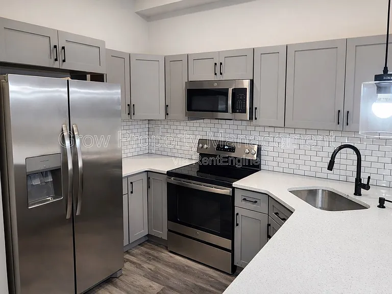 623 W Oxford St #1 — Photo 1