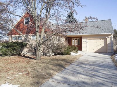 1512 Cherry Rd, Manitowoc, WI, 54220