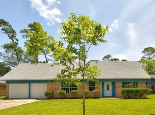 2909 Cottonwood Dr, Dickinson, TX 77539