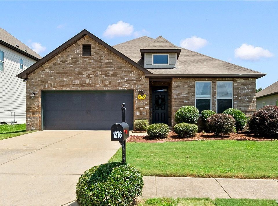 1st image of 1276 Maxwell Cir