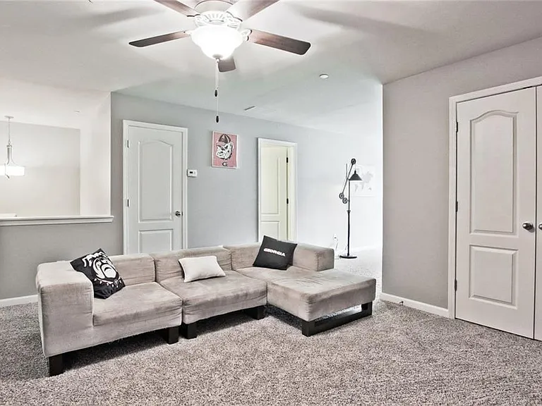 112 Davina Dr — Photo 30