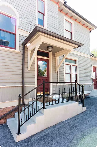 975 E 1st Ave #3 Photo 1