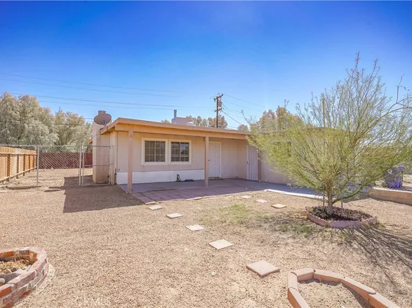 25587 Jade Rd, Barstow, CA 92311