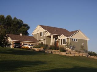 7915 Egret Dr, Maple Plain, MN 55359