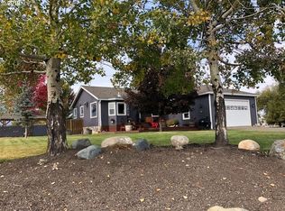 719 N East St, Joseph, OR 97846