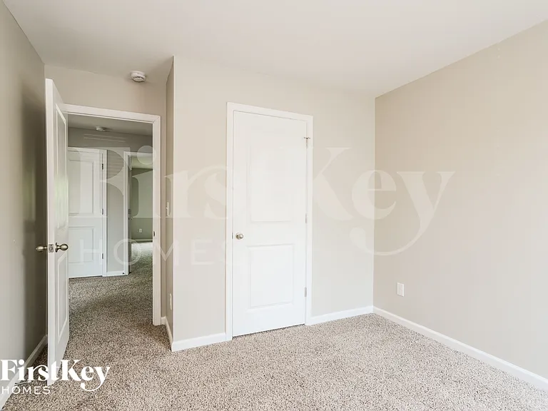 5615 Cobblestone Glen Dr — Photo 16