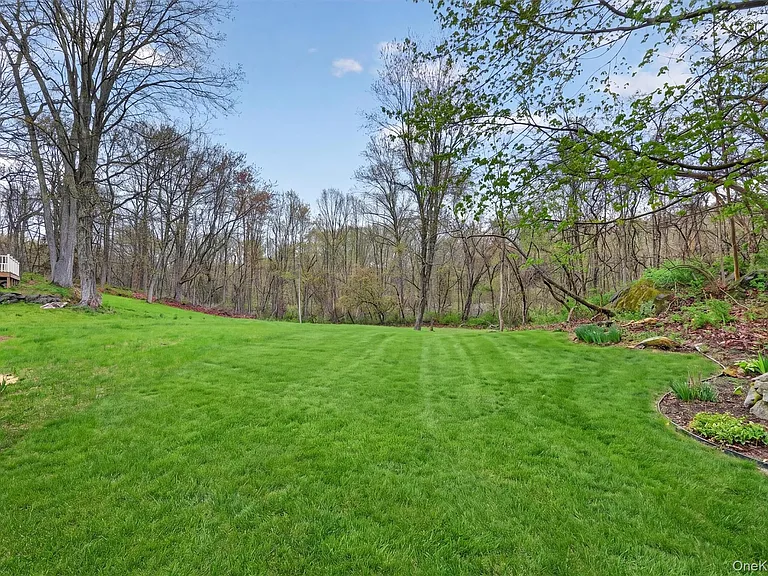 935 Peach Lake Rd — Photo 38