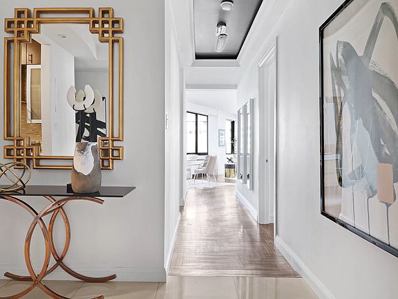 5th image of 62 W 62nd St APT 5D