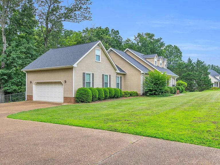 4838 Rolling Meadows Ln — Photo 38