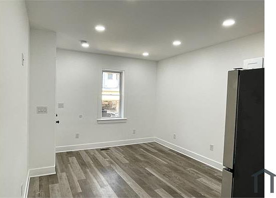 5th image of 4532 N 17th St #A