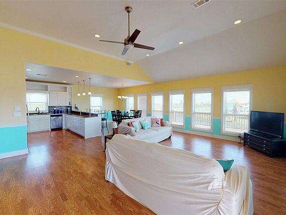 2nd image of 704 Kinsey Dr