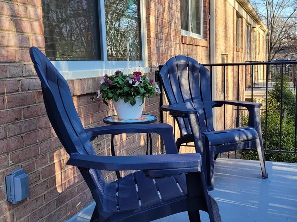 10607 Kenilworth Ave APT 201, Bethesda, MD 20814
