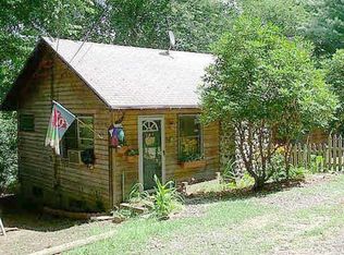 Parkway Rd, Danbury, CT 06811