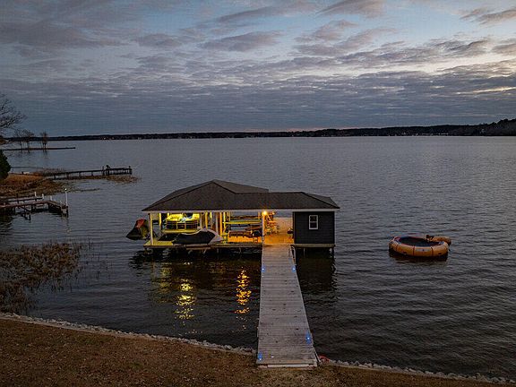 2nd image of 294 Vincent Dr