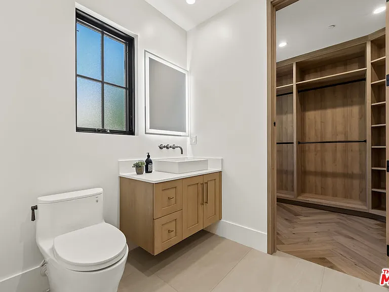 12527 Huston St — Photo 13