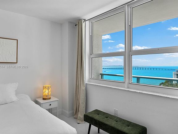 4th image of 1155 Brickell Bay Dr APT 2005