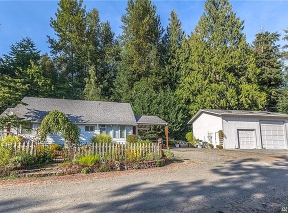 3rd image of 13824 196th Ave NE