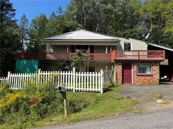 940 W Windfall Rd, Olean, NY 14760