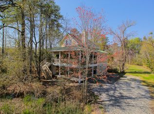 1047 W Kitty Hawk Rd, Kitty Hawk, NC 27949