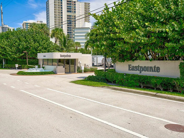 5380 N Ocean Dr #11A — Photo 55