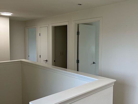 5th image of 410 174th St S #410