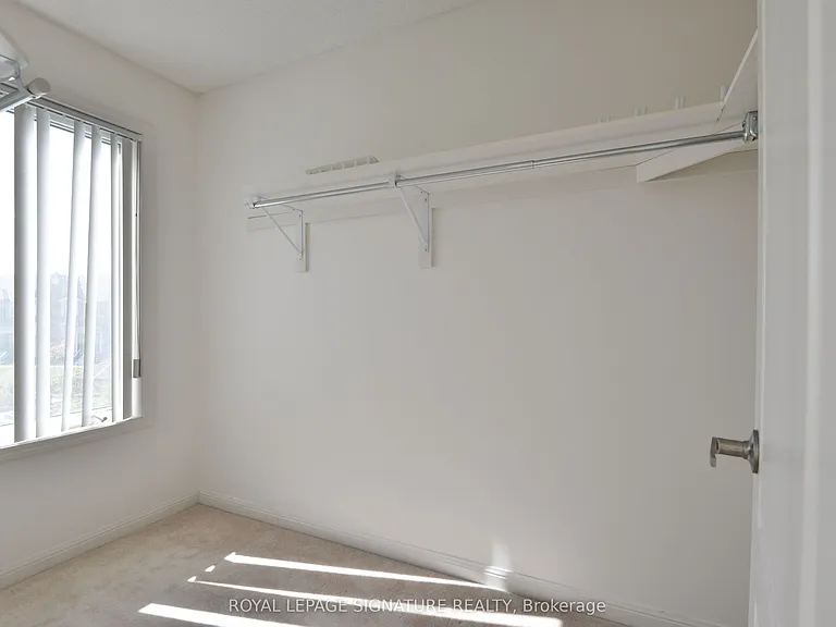 3135 Boxford Cres #6 — Photo 19