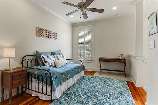 3213 Annunciation St — Photo 15
