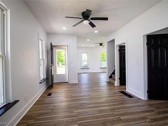 4th image of 8210 Maple Ave