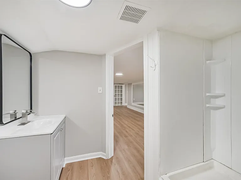 216 Redan St #6 — Photo 23