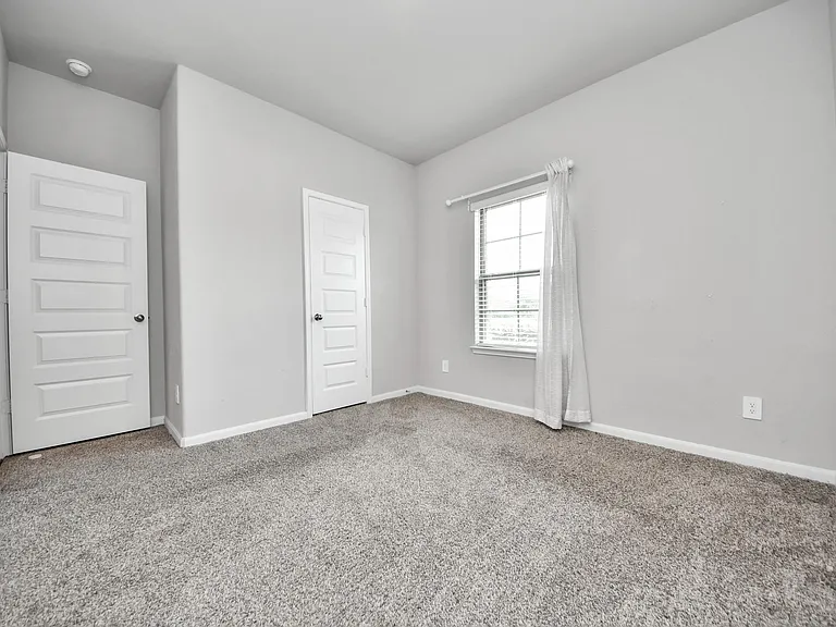 3630 Telford Ln — Photo 7