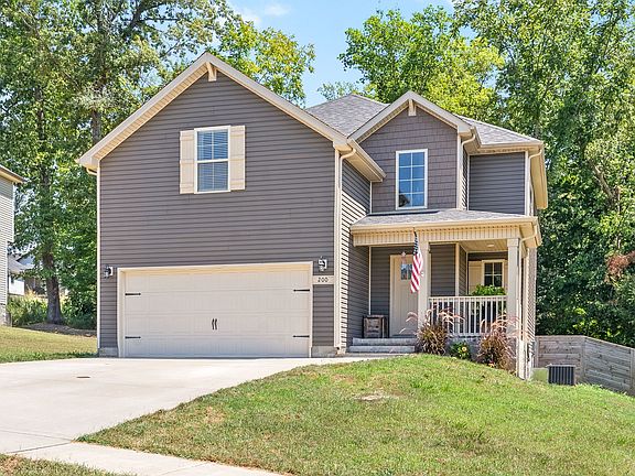 3rd image of 200 Bonnell Dr