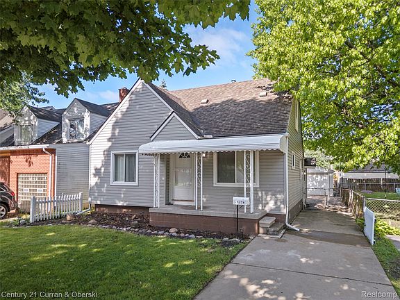 3rd image of 5378 Weddell St