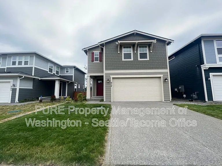 910 Burwood St SE — Photo 1