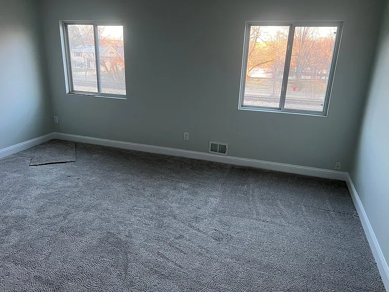 152 N Adams St — Photo 16