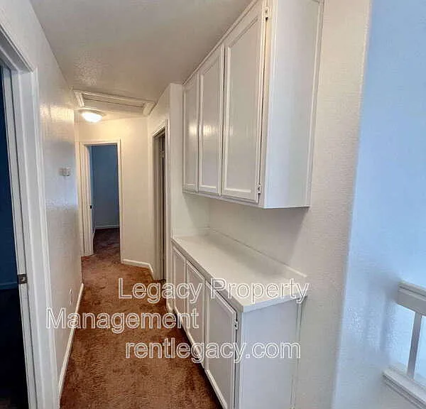 2750 Parkview Ter — Photo 27