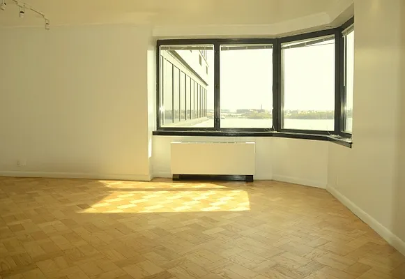 Rented by Citi Habitats | media 22