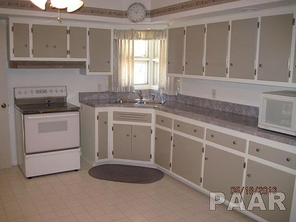 3rd image of 3119 N Chapel Pl
