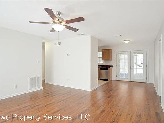 2nd image of 2426 Jolene Ln