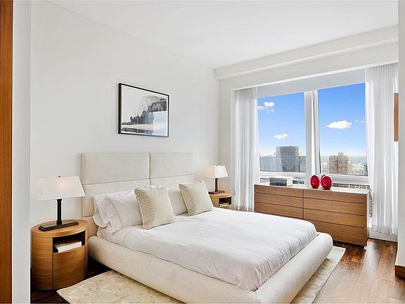 3rd image of 400 5th Ave APT 52C