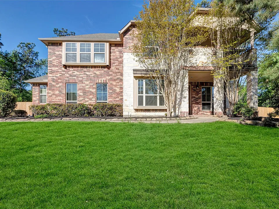 40515 Manor Dr